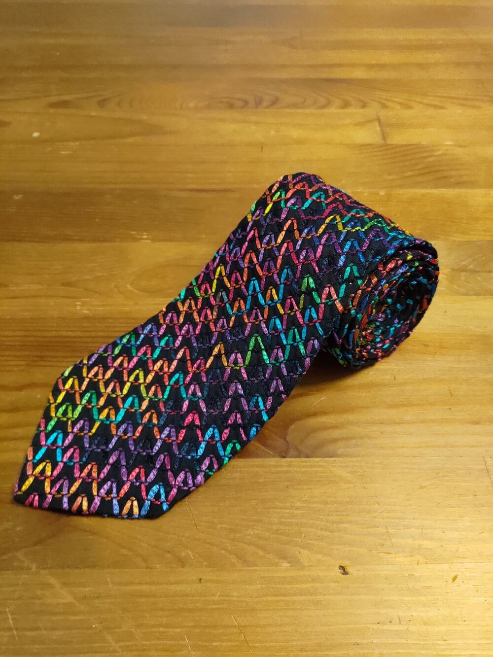 Missoni Cravatte Rayon Multicolor Saw Wave Pattern Made in Italy 58" x 3.5"